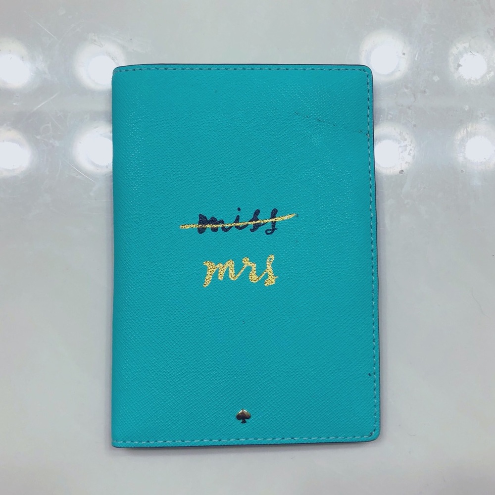 Kate Spade Miss to Mrs Passport Holder